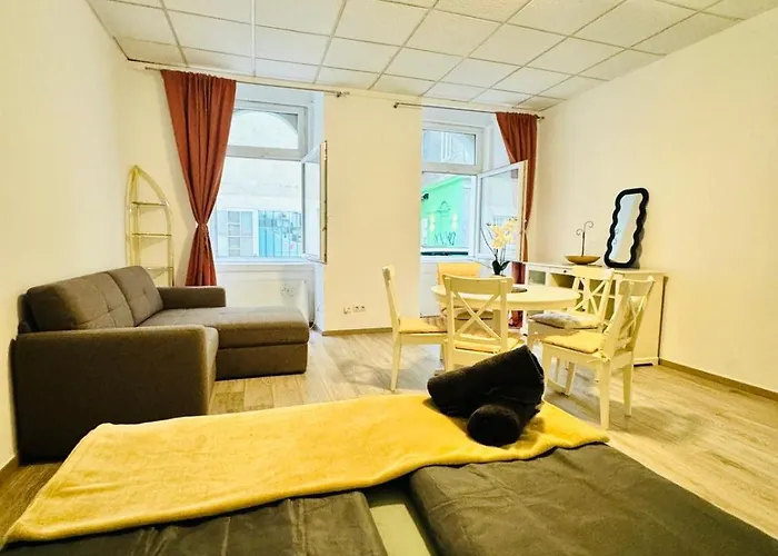 Affordable 2br For 5 Near Praterstern Station Διαμέρισμα