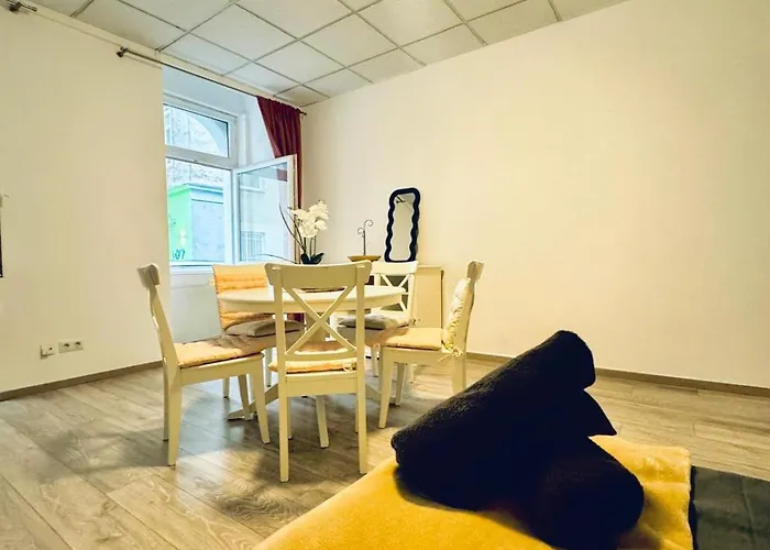 Affordable 2br For 5 Near Praterstern Station