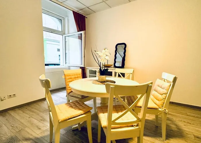 Affordable 2br For 5 Near Praterstern Station