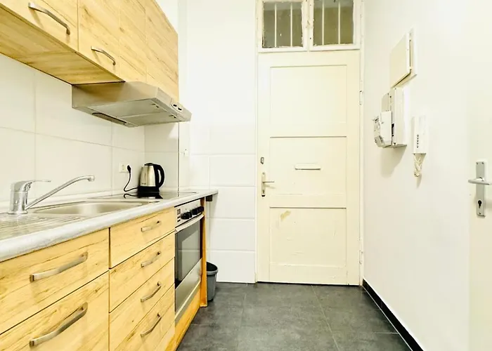 Διαμέρισμα Affordable 2br For 5 Near Praterstern Station